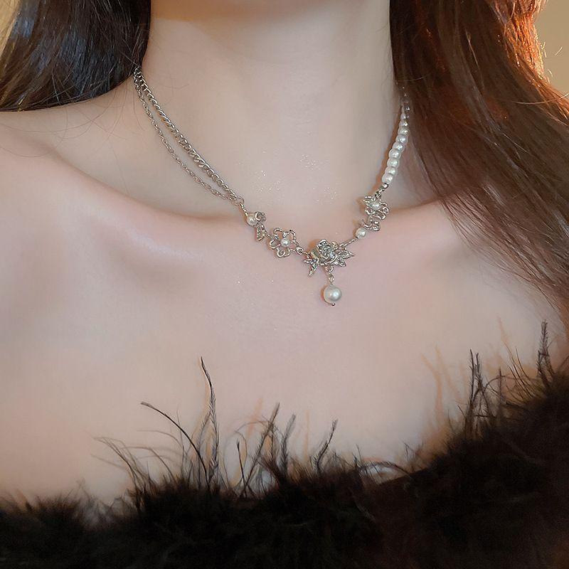 Korean temperament love butterfly pearl fringed necklace fashion collarbone chain versatile item decoration