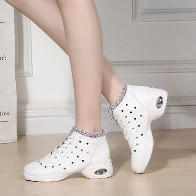 Женская обувь – Кроссовки