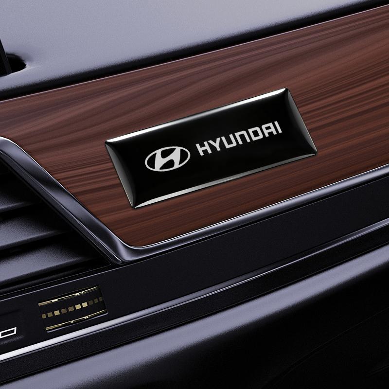 Car Logo Decals Accessories Aluminum Alloy Emblem Auto Body Stickers Decoration For Hyundai i30 i20 i10 i40 Tucson Kona Sonata R8