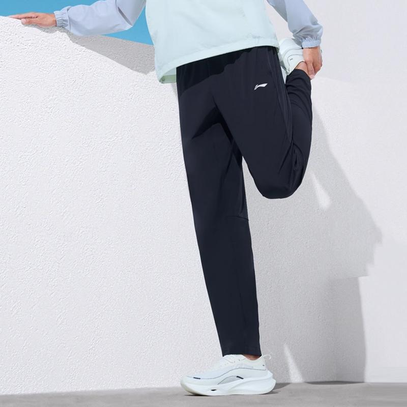 Штаны Li Ning Fitness Series, однотонные, со средней талией, удобные, универсальные, дышащие, зауженные, трикотажные, спортивные, мужские, черные, YYKU193-2