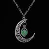 4-Color Glow-in-the-Dark Moon Pumpkin Pendant Necklace - Christmas & Halloween Gift