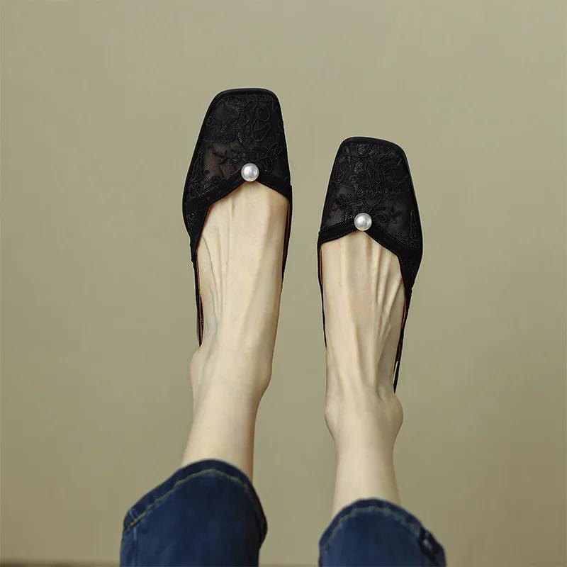 Женские сандалии на низком каблуке с ремешком, женские, дышащие, среднего размера, квадратного носа, универсальные, для девочек, с жемчужными шнурками, на низком каблуке