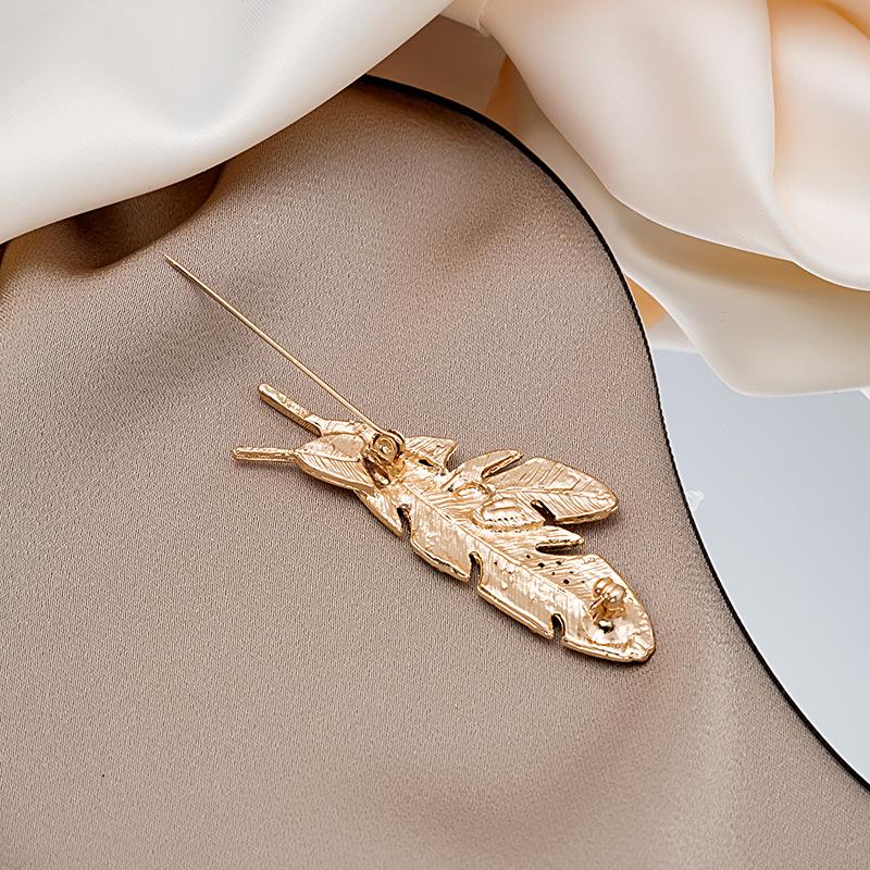 Wedding Collar Pin, Suit Pin, Brooch, Simple Badge Accessory, Diamond Leaf Feather Brooch, Decorative Pin