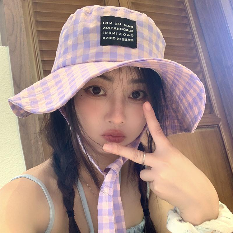2024 Новая корейская мода красочная клетчатая шляпа-ведро для летних путешествий универсальная широкополая солнцезащитная кепка с ретро-ремешком женская кепка