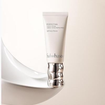 Совершенствующий тонирующий крем 5 оттенков SPF40 PA++