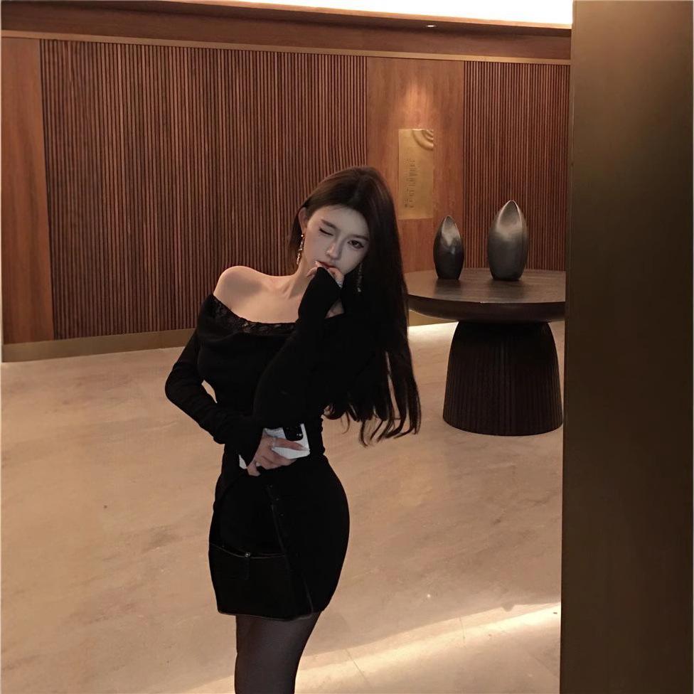 Элегантное фиолетовое кружевное платье-бодикон с открытыми плечами - Коллекция Осень/Зима 2024