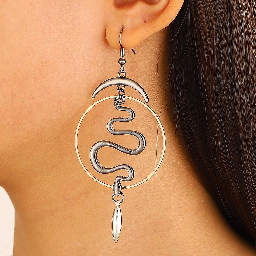 Преувеличенная индивидуальность в стиле панк, альтернативный змеиный стиль, модный показ, серьги из сплава в виде змеи для женщин