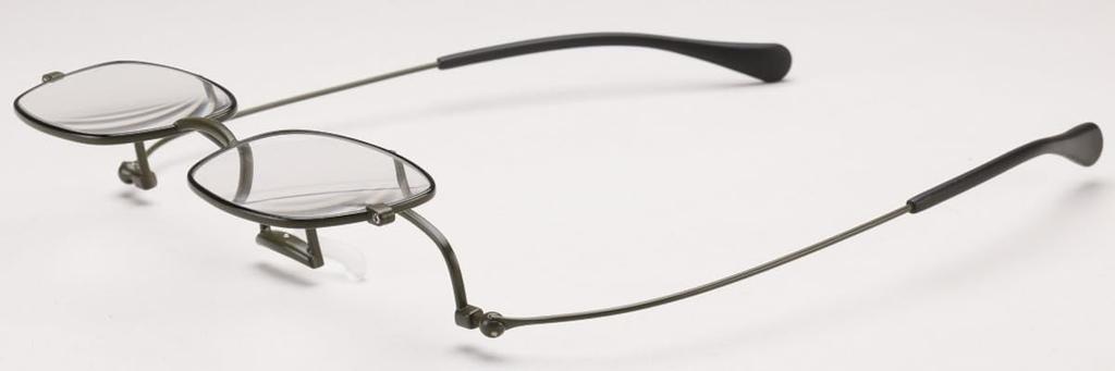 Hobby Japan Hobby Glass Slim Square Olive Drab Hobby Tool 1.8x HJ-2402-2