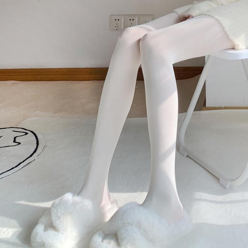 Матовые колготки со звездами цвета вина - легкая компрессия, непрозрачные, на весну и осень