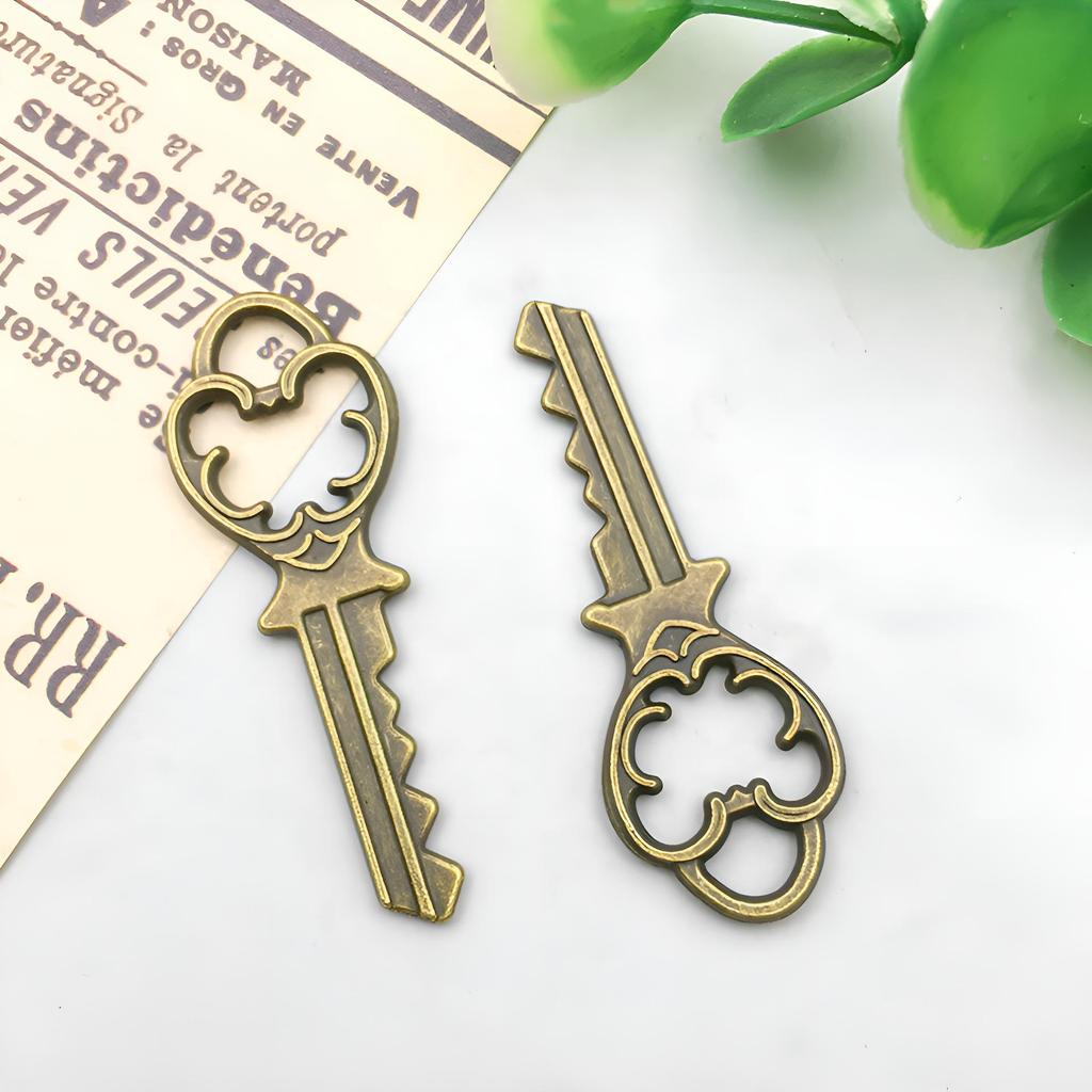 3-Color DIY Alloy Retro Key Jewelry Pendants