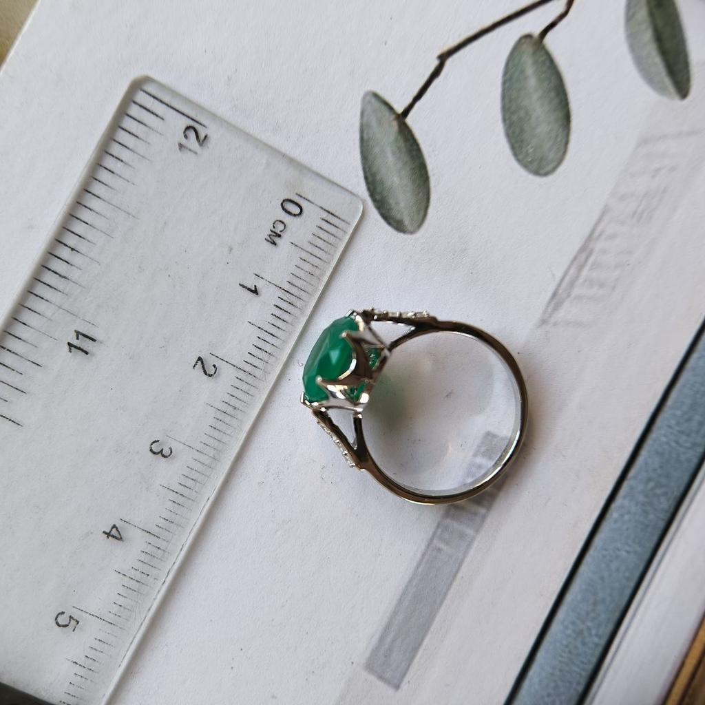 Серебряное кольцо с натуральным агатом 3.664ct, вес изделия 3,55 гр (2189732)