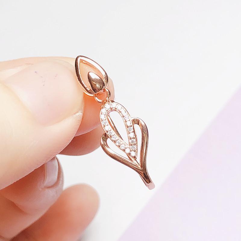 Подвеска из стерлингового серебра 925 пробы с кристаллами жадеита и защитной пряжкой