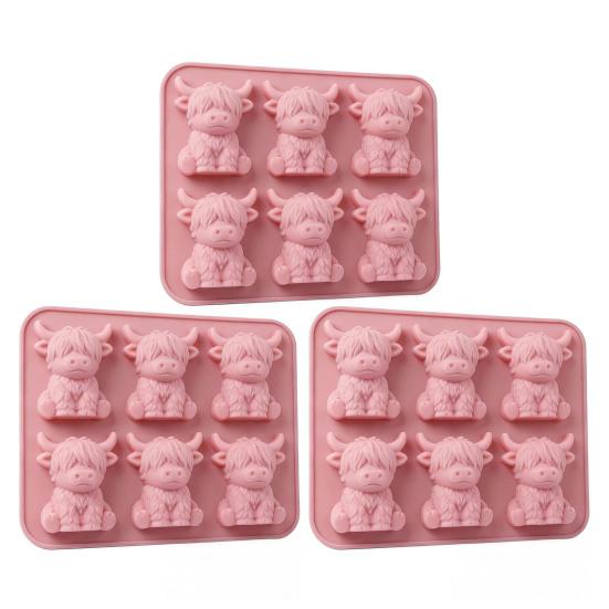 Highland Cow Silicone Ice Cube Tray Food-Grade 3D Mold for Whiskey Cocktails Easy-Release Mini Cow Chocolate Candy Molds for Baking Gummies Fudge