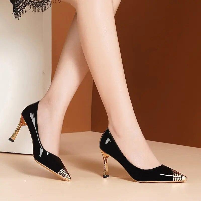 Черные модные женские туфли со спиральным узором со специальной головкой, туфли на тонком свадебном каблуке с острым носком, туфли на высоком каблуке для банкета, ночного клуба