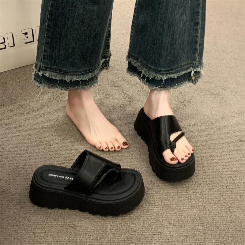 Летние женские шлепанцы на платформе с толстой подошвой, модные шлепанцы с перемычкой для пальца, женские повседневные сандалии для пляжного отдыха