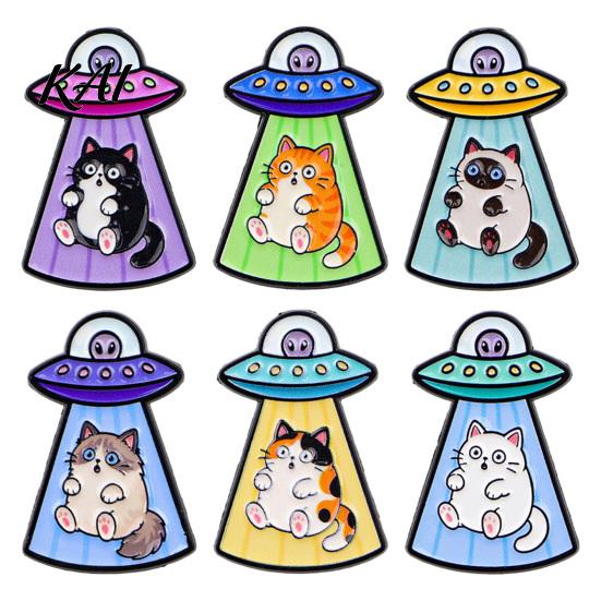 Cartoon Cat Brooch Enamel UFO Metal Brooch, Aliens Ship Kitten Badge Pin, Clothing Bag Scarves Hat Accessories for Men Women Lapel Pin