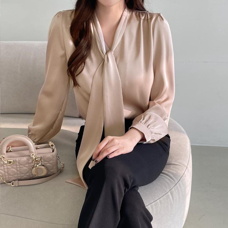 Fashion Long Sleeve Casual Shirt Women Spring and Summer Bow V-neck Solid Button Up Loose Blouses Women Elegant Simple Office Shirt Chic Tops 26436