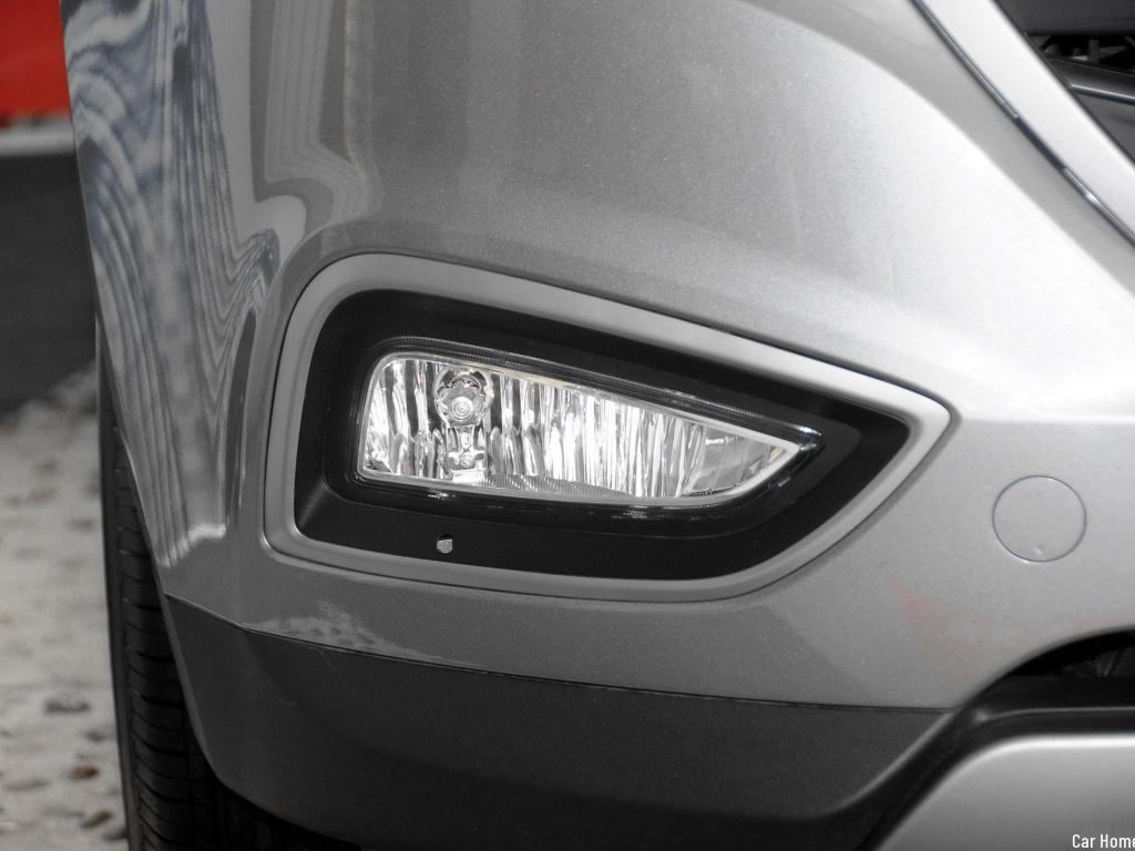 Передний противотуманный фонарь в сборе для 13-16 Hyundai IX35 - Левый и правый противотуманные фонари бампера