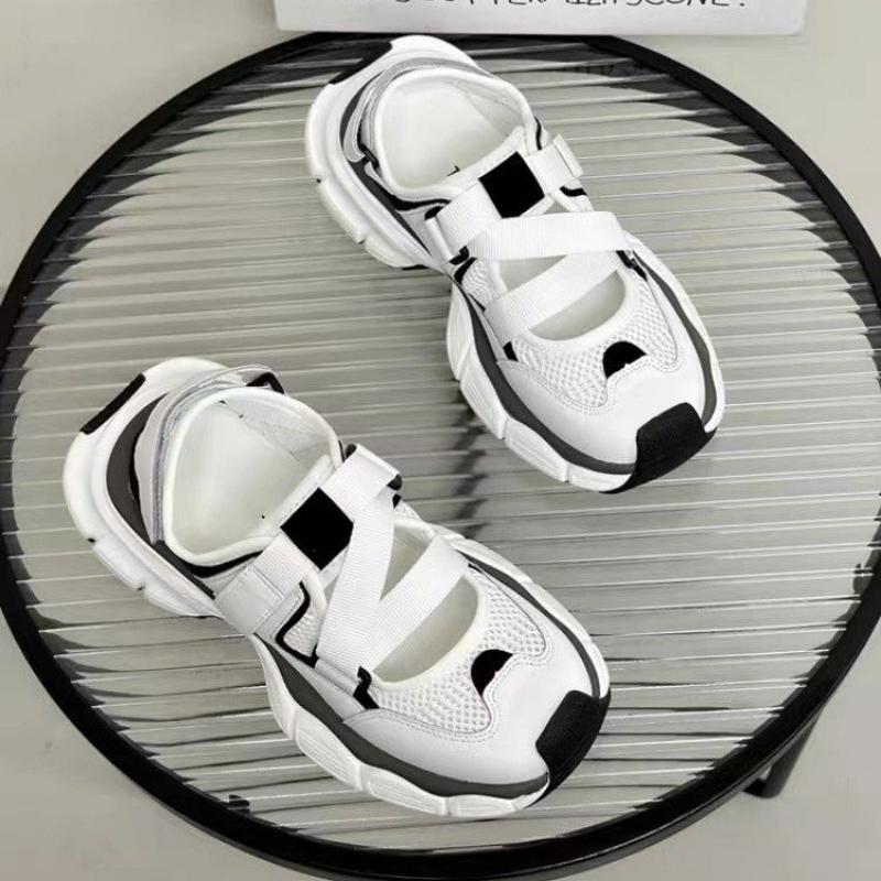 Летние повседневные спортивные сандалии для женщин 2024 года, новые модные женские сандалии на платформе с дышащей сеткой, уличные женские кроссовки на танкетке