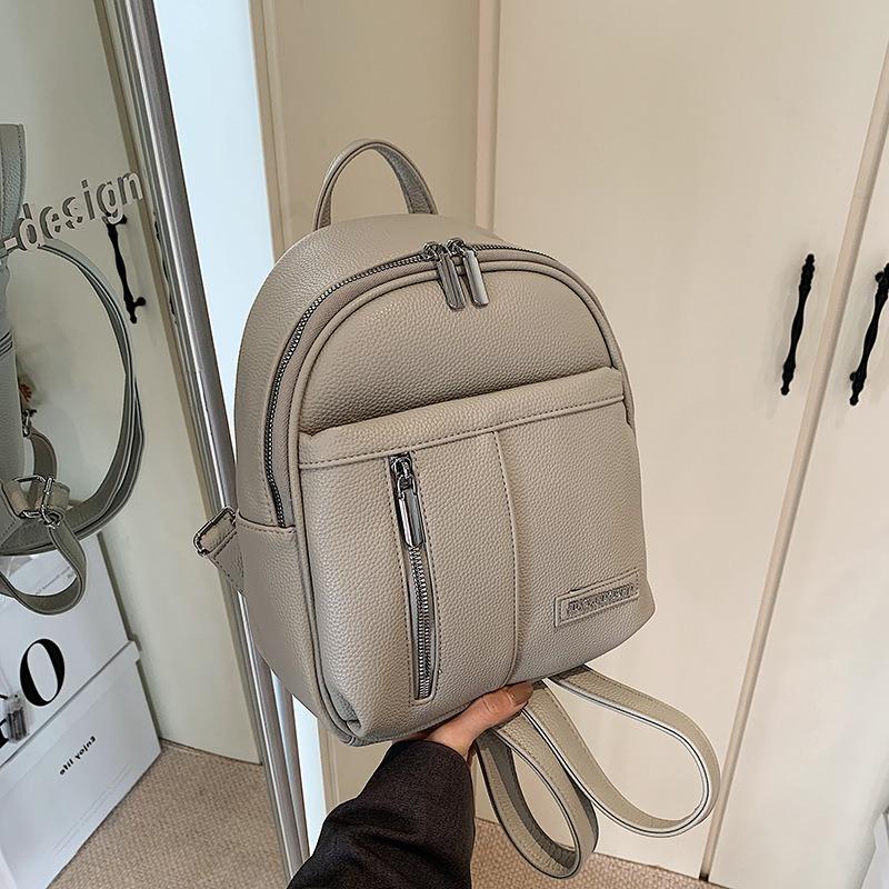 Модный универсальный рюкзак для поездок Женский новый большой вместимости Простой универсальный дорожный маленький рюкзак