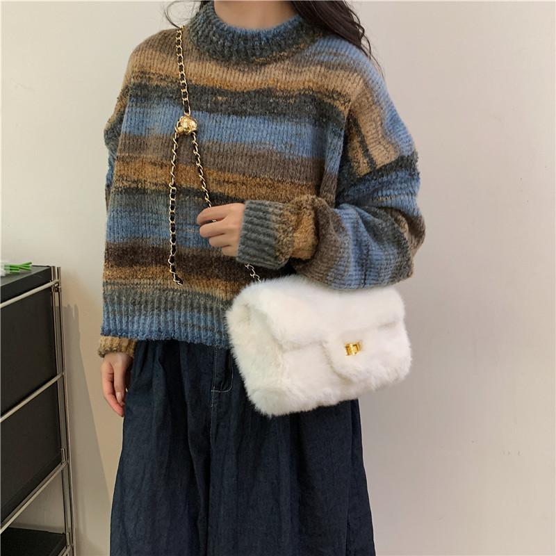 Новая осенне-зимняя пушистая квадратная сумка женская в иностранном стиле плюшевая сумка на плечо с замком универсальная пушистая сумка сумка-мессенджер на цепочке