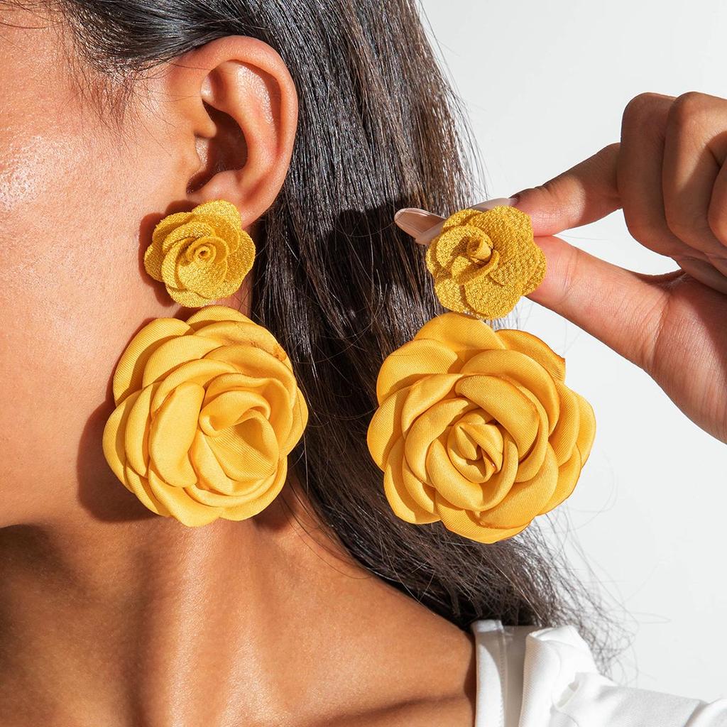 2 шт. европейские модные полихромные имитационные 3D-цветочные висячие серьги-гвоздики для женщин и девочек, свежие большие цветочные праздничные украшения для вечеринок