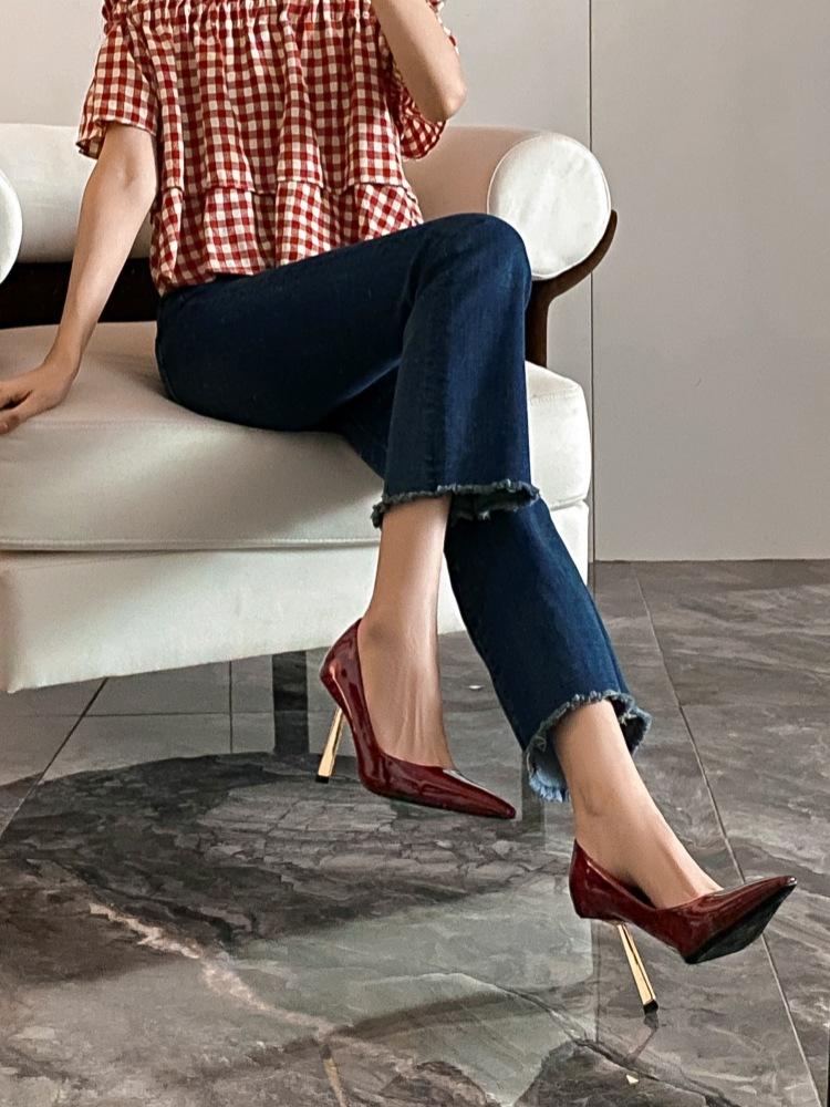 Тополь лес тот же треугольный каблук золотистый острый леопардовый принт одинарные туфли женские 2024 новый тонкий каблук сексуальный стиль Spice Girl высокие каблуки