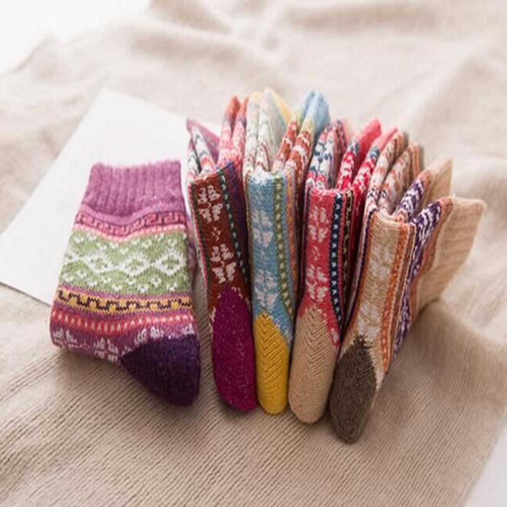Теплые женские носочки с разроцветным орнаментом из кроличьей шерсти