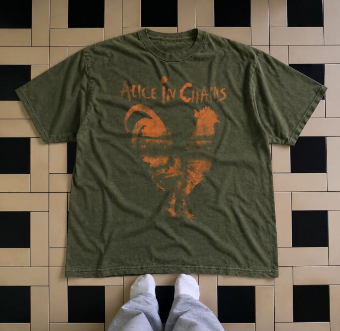 Alice in Chains Military Green Graphic T-Shirt Grunge Rock Band Tee