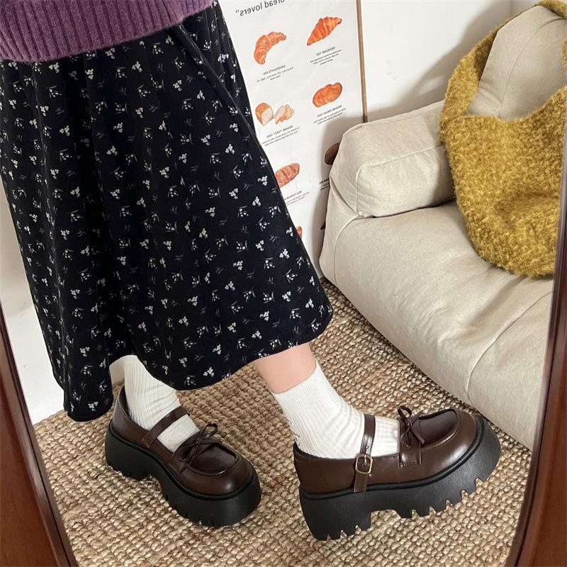 Модные милые туфли в стиле ретро с бантом на толстом каблуке и платформе, маленькие кожаные туфли для женщин 2025 года, новые весенне-осенние легкие туфли Мэри Джейн