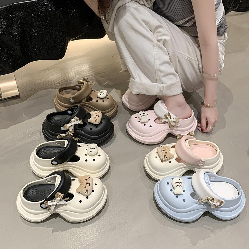 Cute thick-soled Mary Jane hole shoes women's 2025 new height increase summer wear beach non-slip cool slippers women