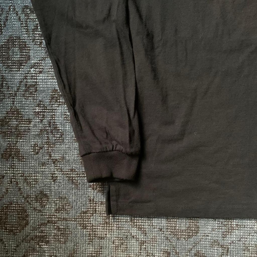 [ИСПОЛЬЗОВАН] Убийца демонов: Kimetsu no Yaiba Гию Томиока Аниме Футболка с длинным рукавом, Коллекционное издание, Черный, Винтаж