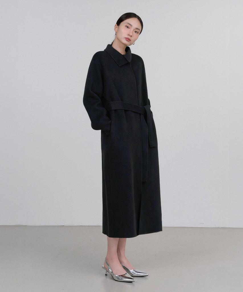 Ilroze Asymmetrical Collar Handmade Cashmere Coat (Black)