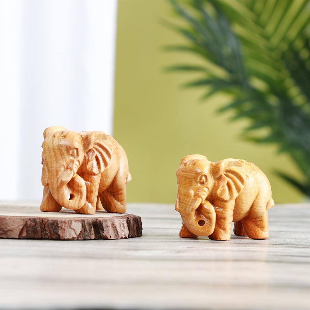Car Ornament Micro Landscape Lucky Charm Wood Elephant Figurines Mini Animals Statue Chakra Healing