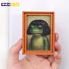 1 шт. Мини-деревянная фоторамка Лягушка Магнит на холодильник Забавная зеленая лягушка и стрижка Современный декор кухни Прочный орнамент для холодильника