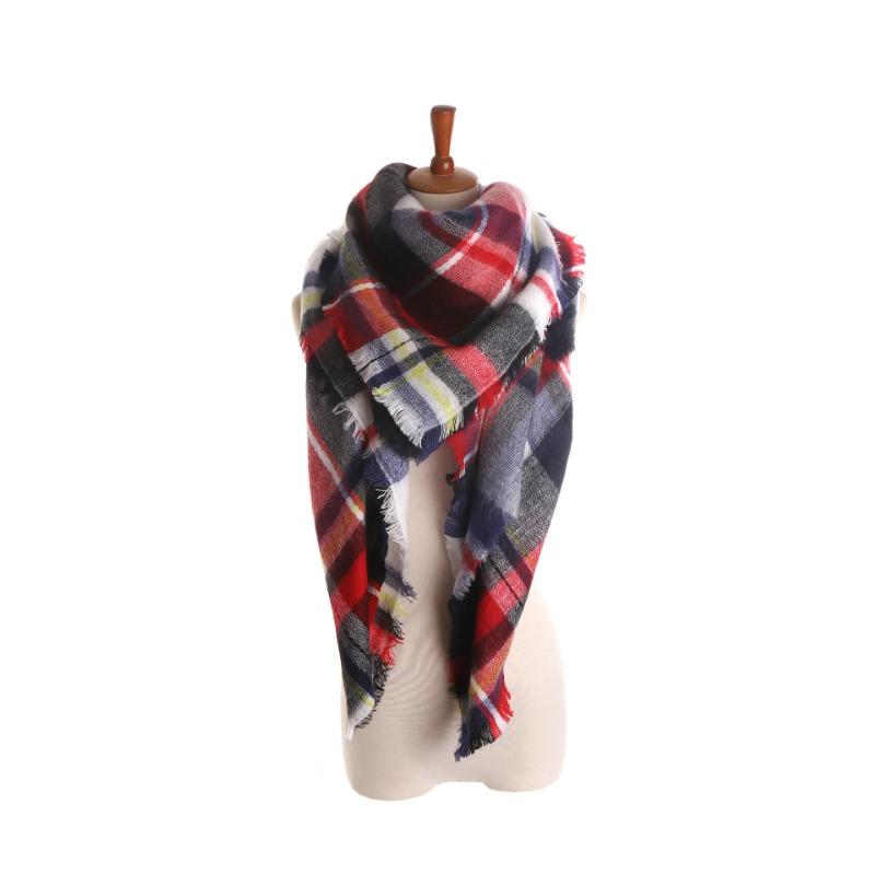 Тот же осенне-зимний шарф, теплый шарф-шаль в клетку