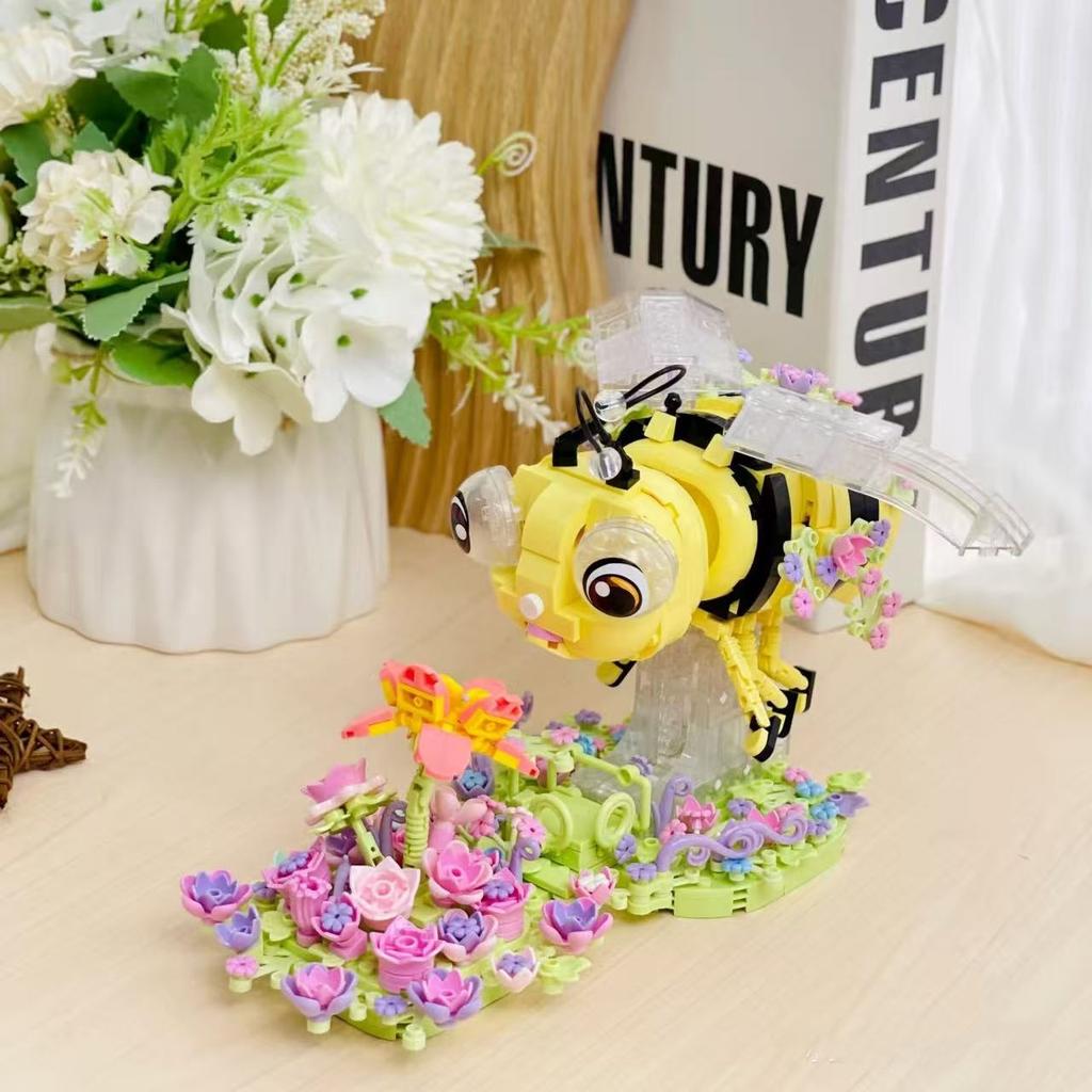 Bee And Flower Adult Building Block Set, Animal, Plant, Office, And Living Room Decorative Ornaments, Christmas, Halloween, Thanksgiving, Valentine'S