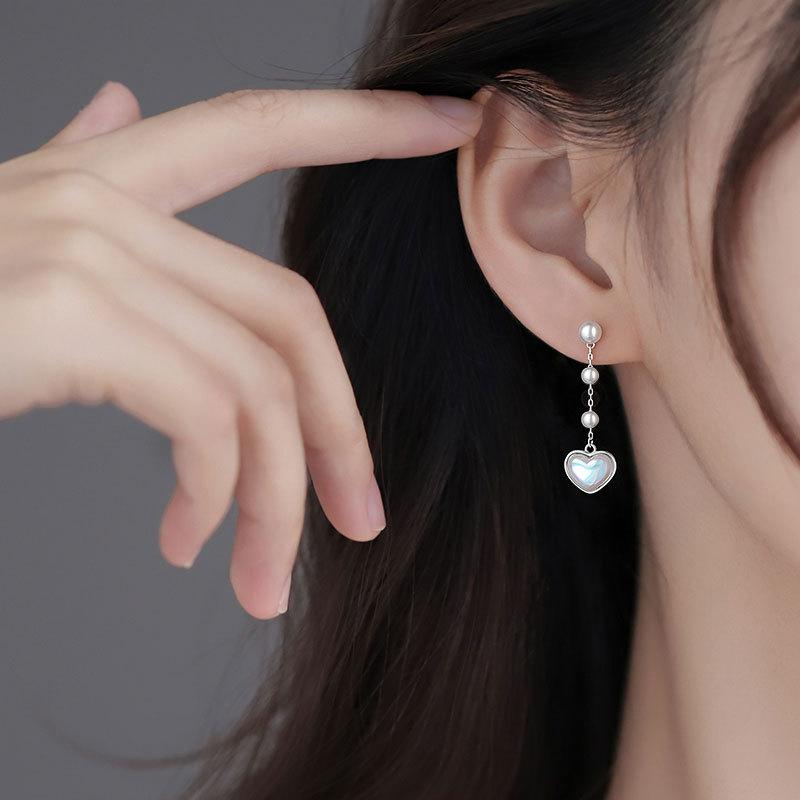 Серьги Love Pearl Серьги Light Luxury для женщин Нишевые серьги Pearl Year Новые модные весенние серьги