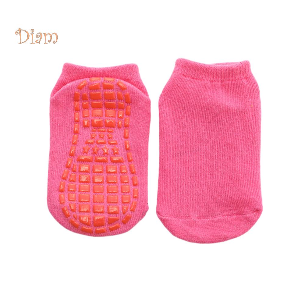 Носки с противоскользящей подошвой