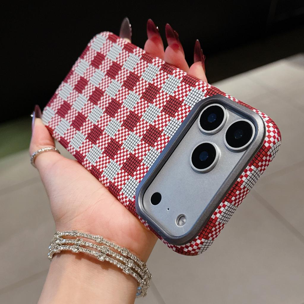 Чехол для телефона с текстурой из углеродного волокна и кевлара для iPhone 17 Air 16 15 14 Plus 13 12 Pro Max 16E Металлическая рамка камеры Жесткая пластиковая крышка