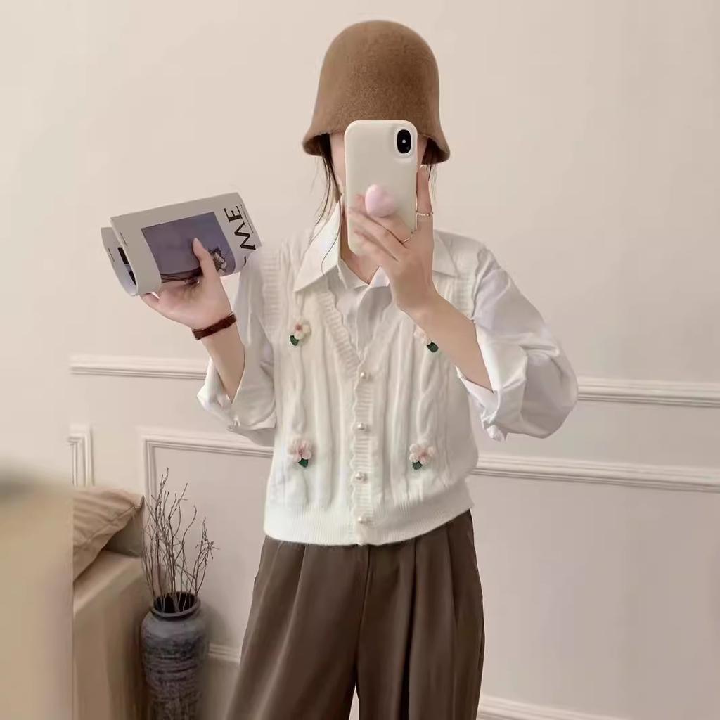Sweet Flower Knitted Vest Cardigan Women's In Stock Autumn and Winter Korean Version Shoulder Sweater Vest Outer Outfit