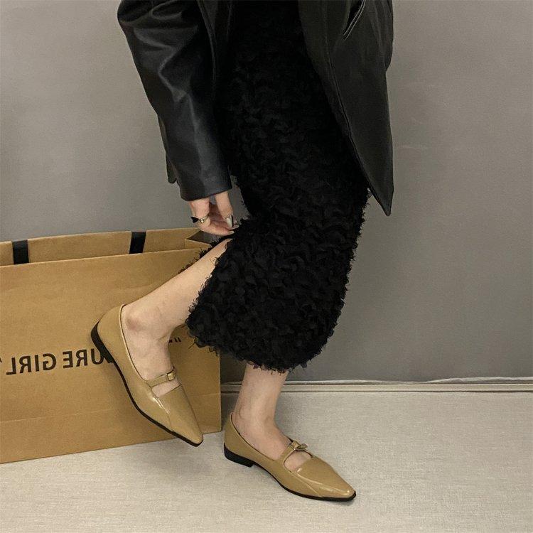 Остроконечные темпераментные туфли Мэри Джейн, женские туфли, новинка весны и осени 2024 года, французские туфли на низком каблуке для позднего вечера, маленькие кожаные туфли