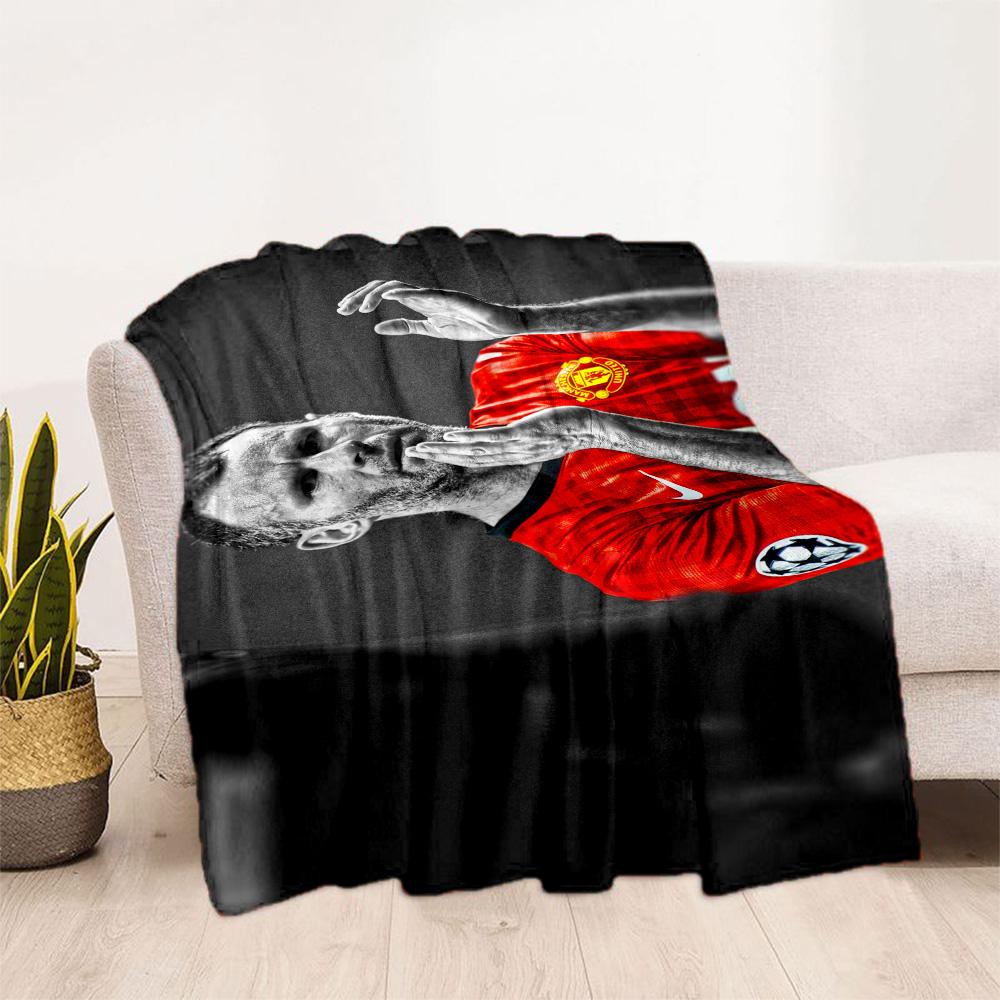 Man United's Player Celebrates Victory Blanket Soft Warm Cozy Great for Office Chair Bed Seaside All-Season Use Digital Print