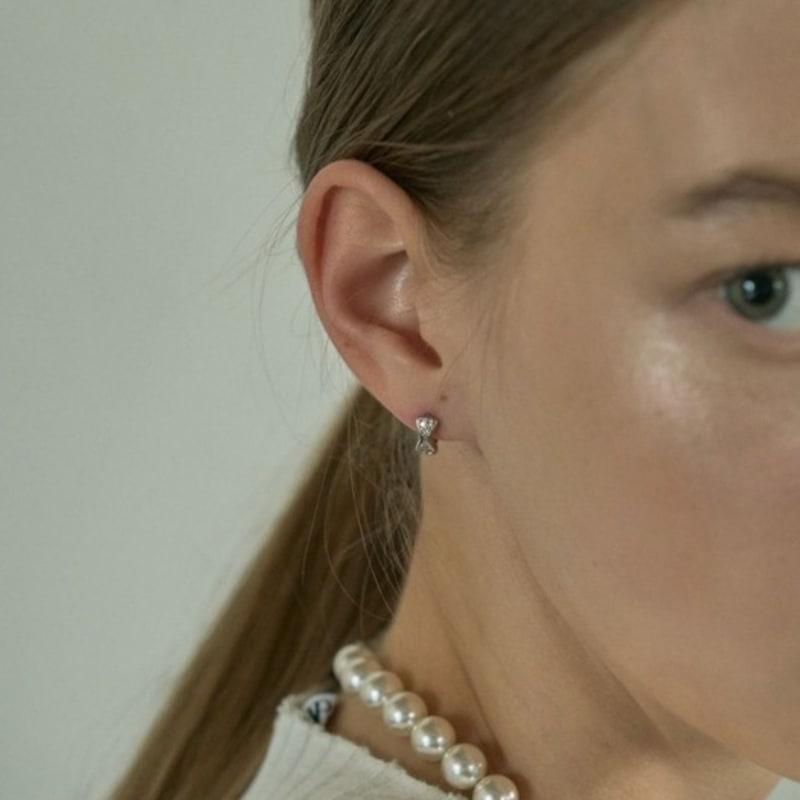 aora RIBBON CZ EARRING DW_169