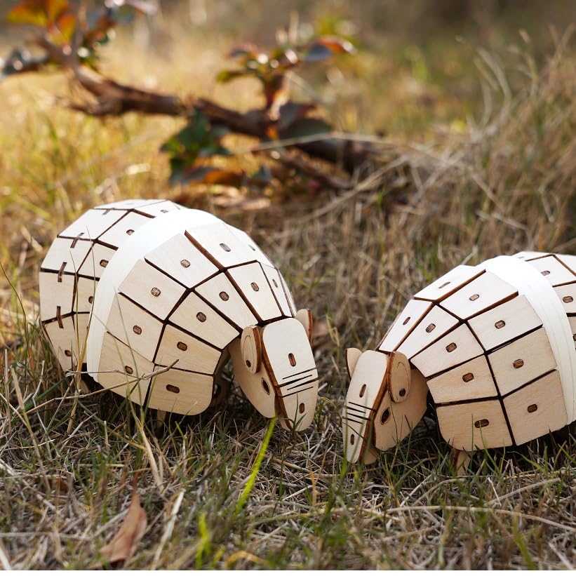Tsukurun 3D Wood Puzzle with Japanese Instructions Species desu® (Endangered Series Armadillo)
