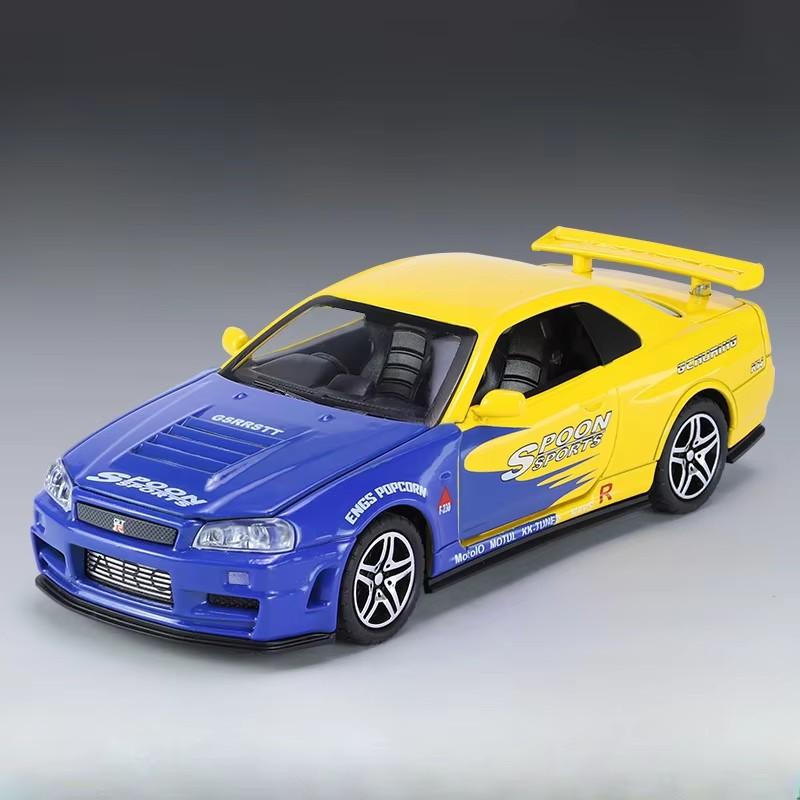 1:32 Gtr R34 R35 Игрушки Сплав Модели Автомобилей Литой Металлический Миниатюрный Транспорт 4 Открывающиеся Двери Звук Свет Инерционные Модели Для Детей Подарок
