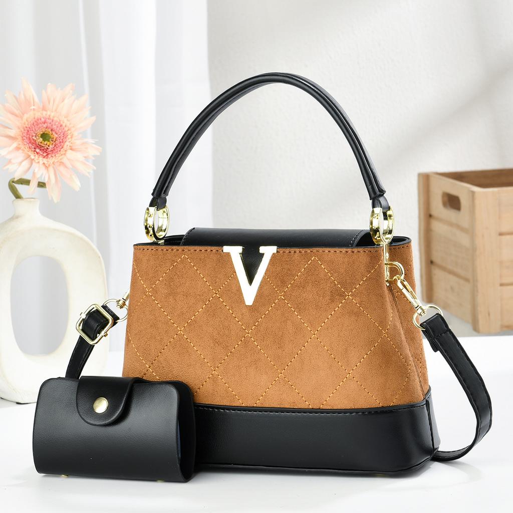 New Fashion Versatile Large Capacity Pillow Bag Ladies Handbag Womens Commuting Shoulder Bag Crossbody Bag Stylish and Practical