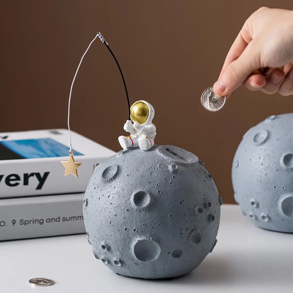 Креативная фигурка сидящего астронавта, скульптура из смолы, современный декор для дома, миниатюры, украшения для стола, детские подарочные фигурки для декора