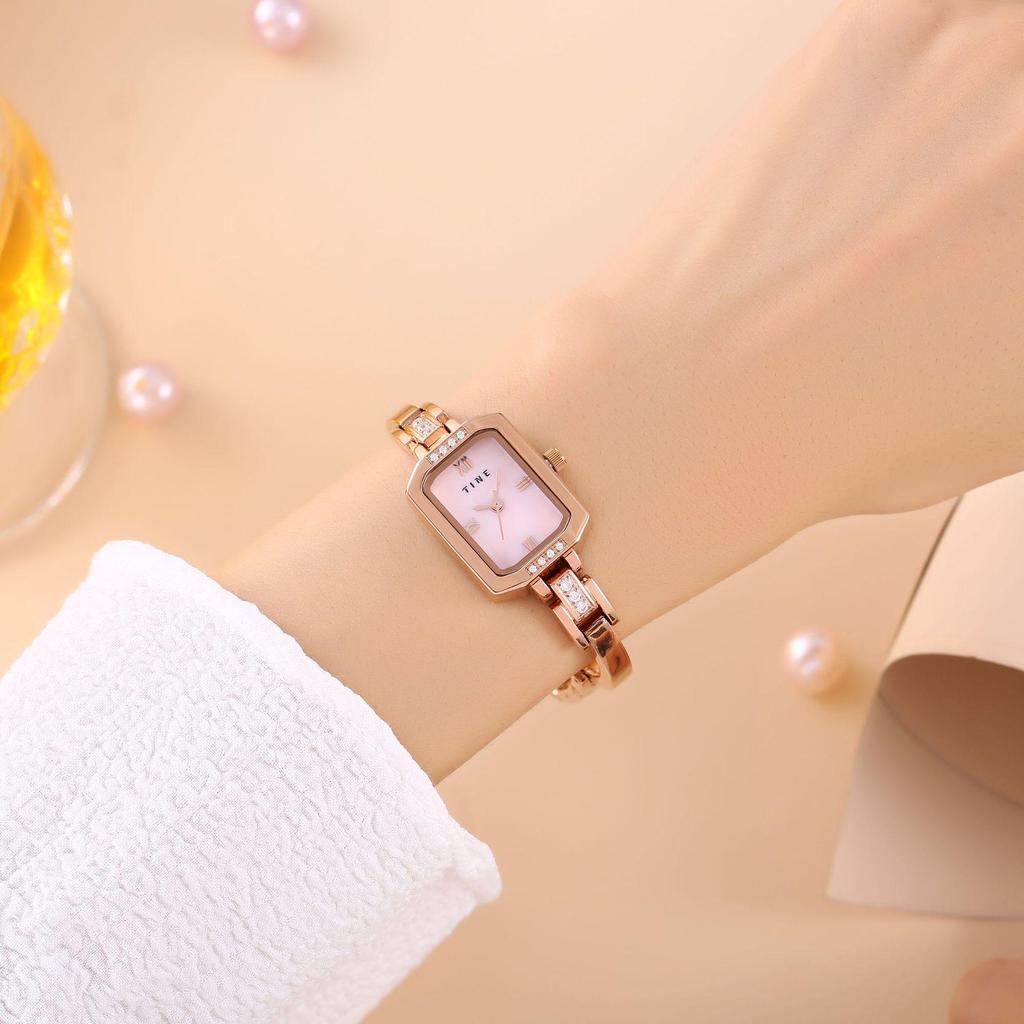 Retro Women's Square Alloy Waterproof Bracelet Watch