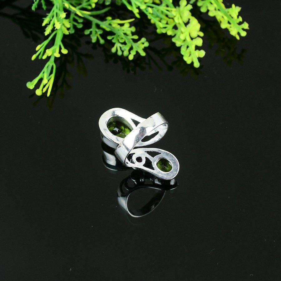 Natural Peridot Gemstone Handmade 925 Sterling Silver Gift Ring Size 9.5 L2m12